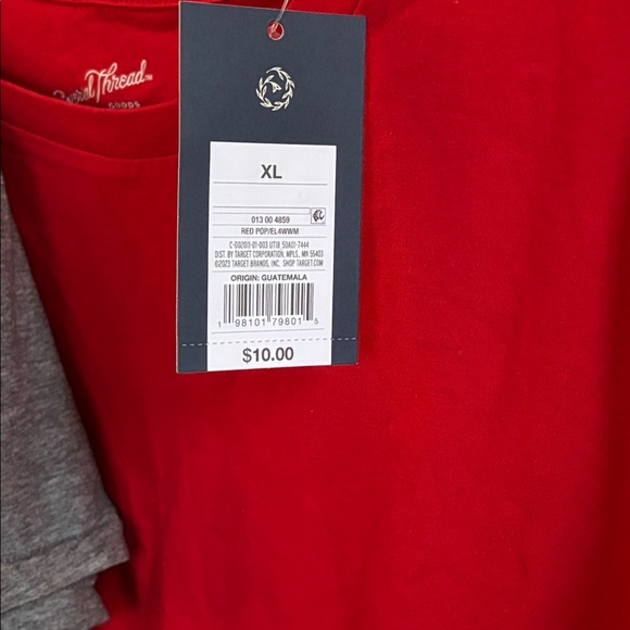 Bundle of Universal Thread Cotton T-Shirts - Picture 5 of 11